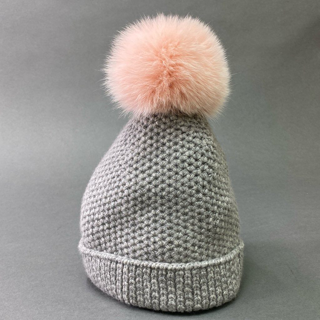 1d6 《美品》 Loro Piana ロロピアーナ ボンボリ カシミヤニットキャップ サークルプレート付き F グレー ピンク ビーニーキャップ 帽子 イタリア製