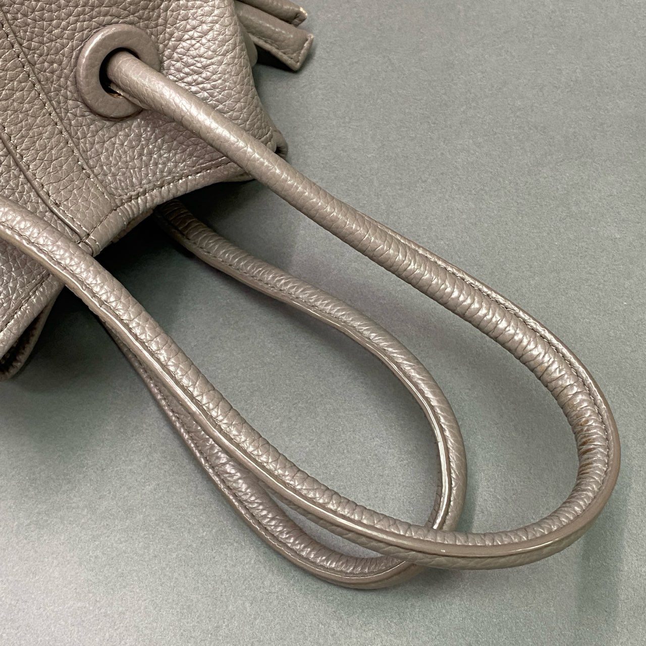 Fc6 VASIC ヴァジック Bond Mini 巾着バッグ グレー レザー Hand Bag ハンドバッグ ショルダー カバン