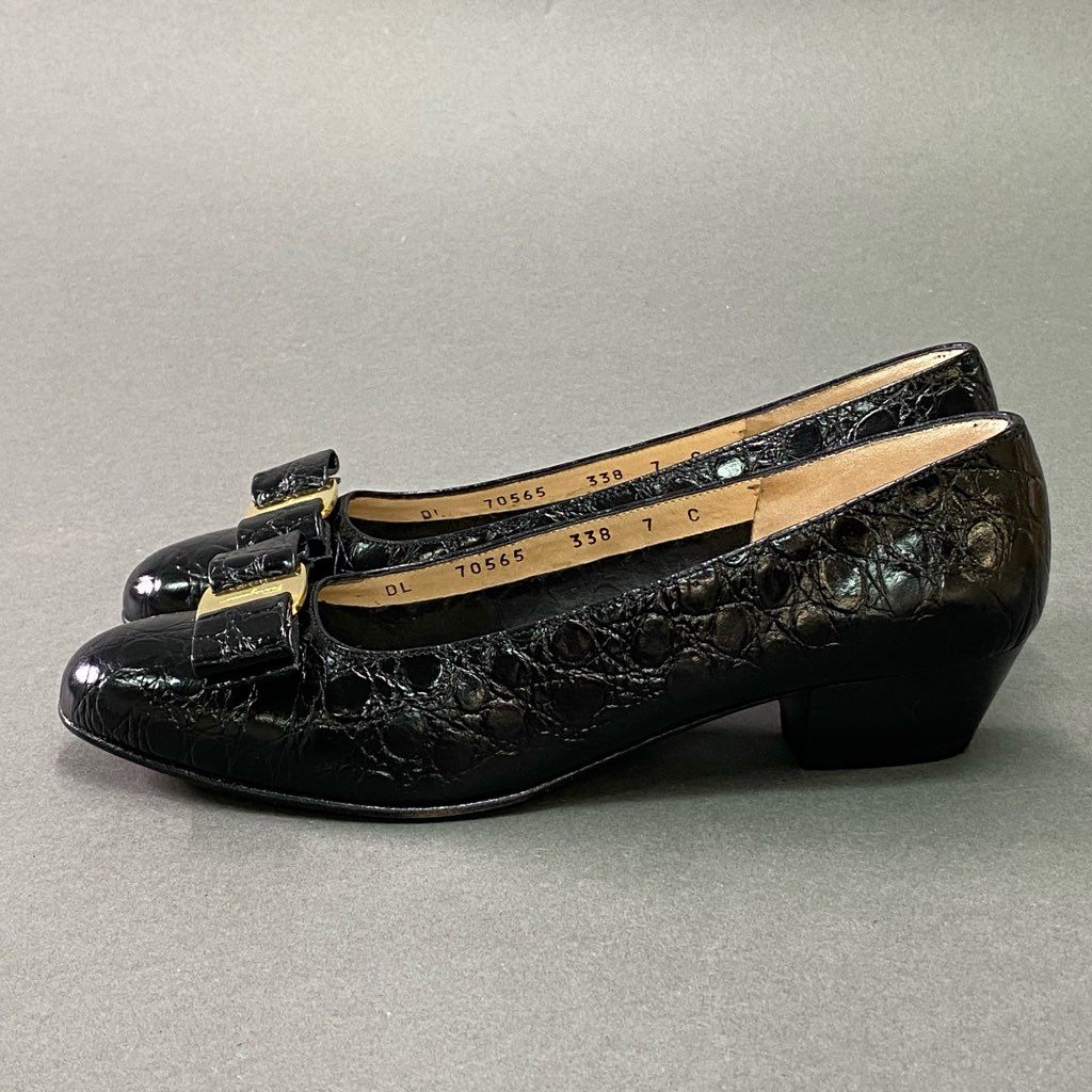 3e10 《美品》 Salvatore Ferragamo サルヴァトーレ フェラガモ VARA ヴァラリボン クロコ パンプス 7 ブラック レザー シューズ 革靴 箱付き