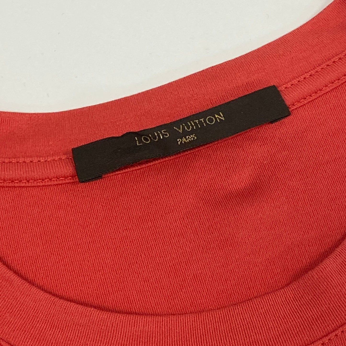 41a24 LOUIS VUITTON ルイヴィトン フロッキークロスロゴ 半袖Tシャツ クルーネック カットソー HBY05W XS レッド コットン