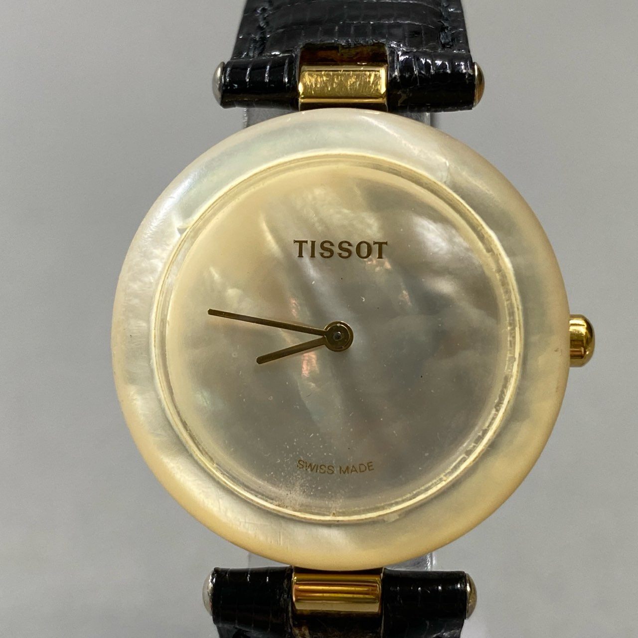 j3 《美品》 TISSOT ティソ ROCK WATCH ロックウォッチ 腕時計 R150 ホワイト ブラック Pearl パール 電池切れt18r