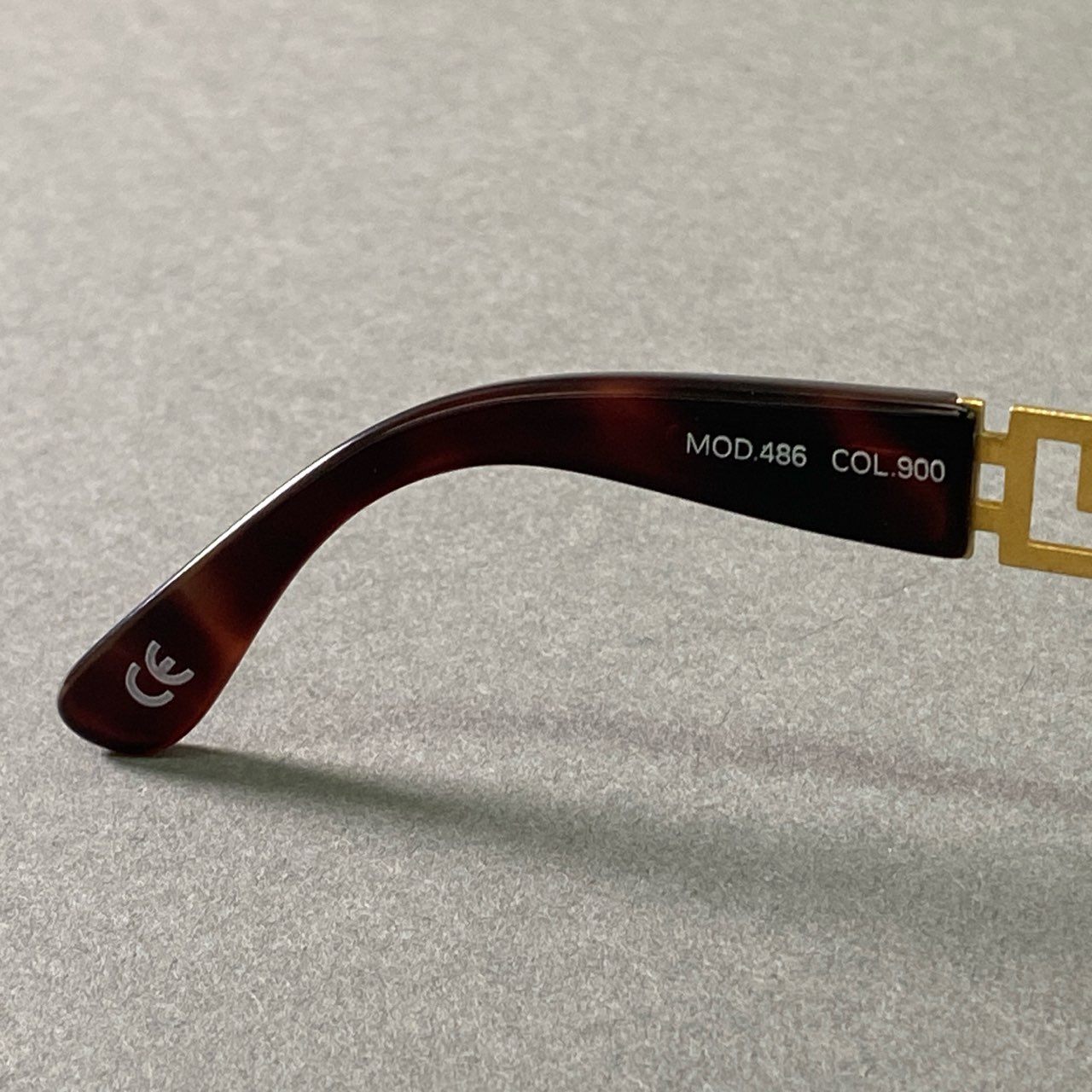 a17 GIANNI VERSACE ジャンニ ヴェルサーチ メデューサ サングラス ブラウン ゴールド アイウェア 眼鏡 イタリア製 ヴィンテージ VINTAGE