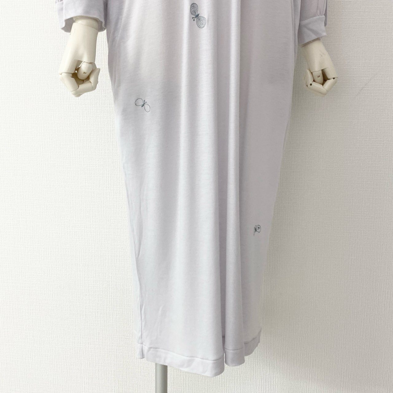 19i23《新品タグ付き) mina perhonen ミナペルホネン choucho カットソーワンピース ロングワンピース za 8609 サイズ36 ライトグレー レディース
