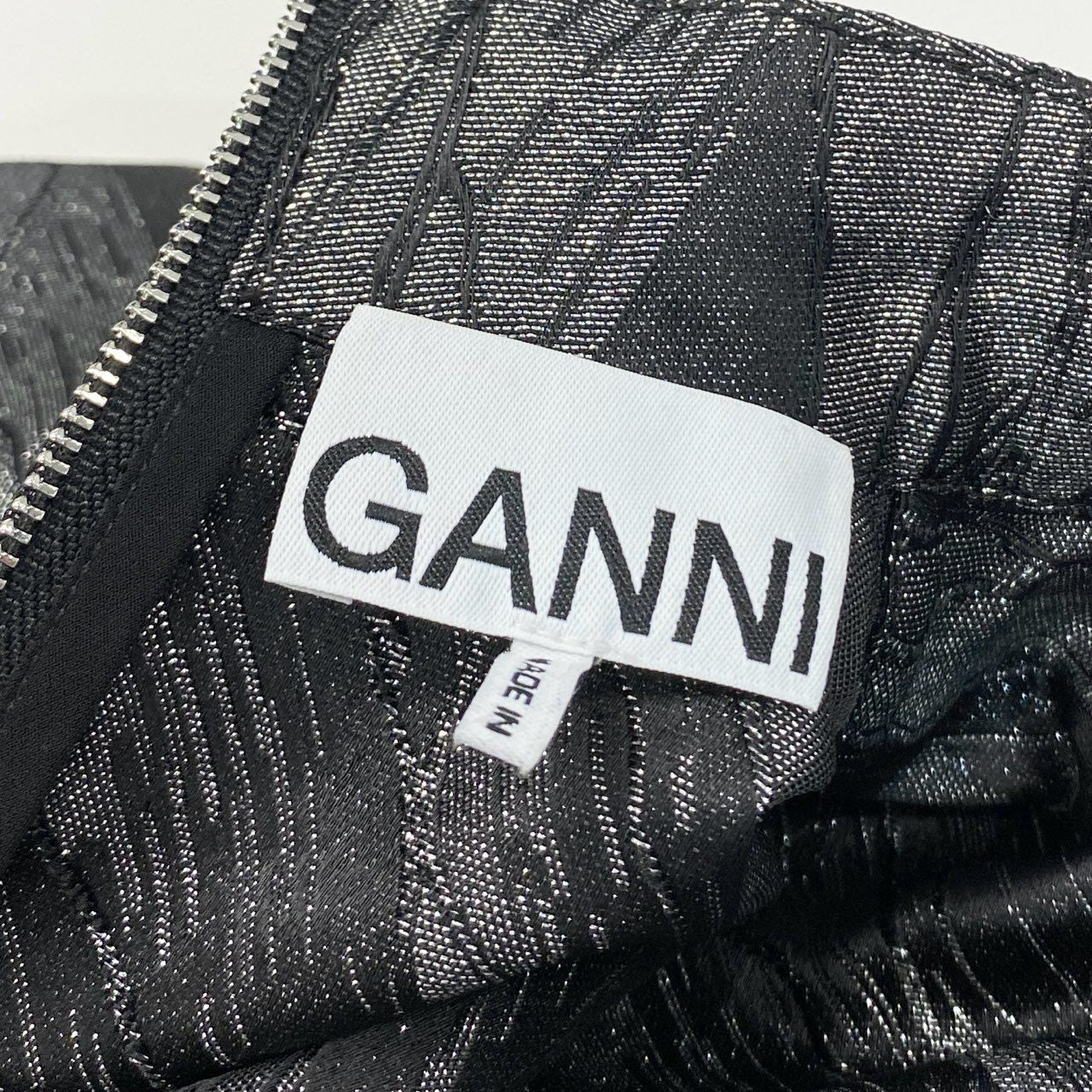 48h15 GANNI ガニー パフスリーブブラウス ボリューム袖 ラメ 総柄 34 シルバー ブラック レディース 女性用k02i