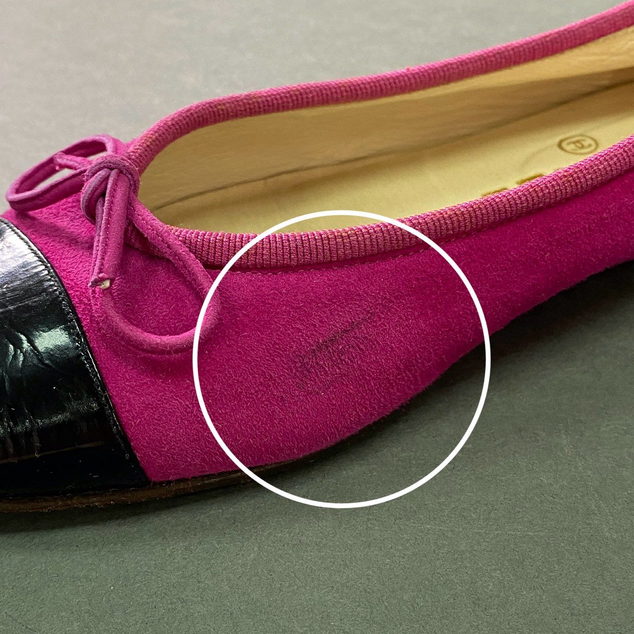 6b27 CHANEL シャネル フラットパンプス レザーシューズ リボン スエードレザー切替 バイカラー イタリア製 36 ピンク ブラック 本革