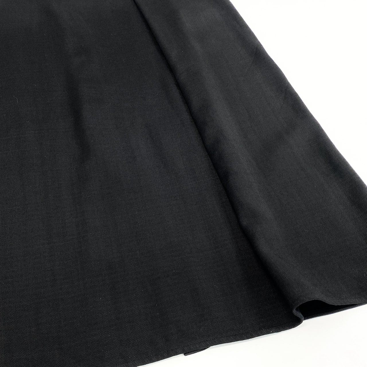 82d4 定価¥34650 STUDIO NICHOLSON スタジオニコルソン JAYA ASYMMETRIC DRAPE SKIRT ロングスカート 00 ブラック アシンメトリー ワンタック