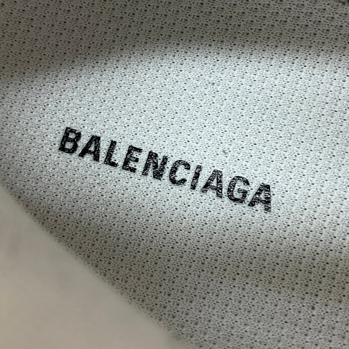 8l25 BALENCIAGA バレンシアガ TRIPLE S トリプルエス ダッドスニーカー 25cm ホワイト ロゴ刺繍 シューズ