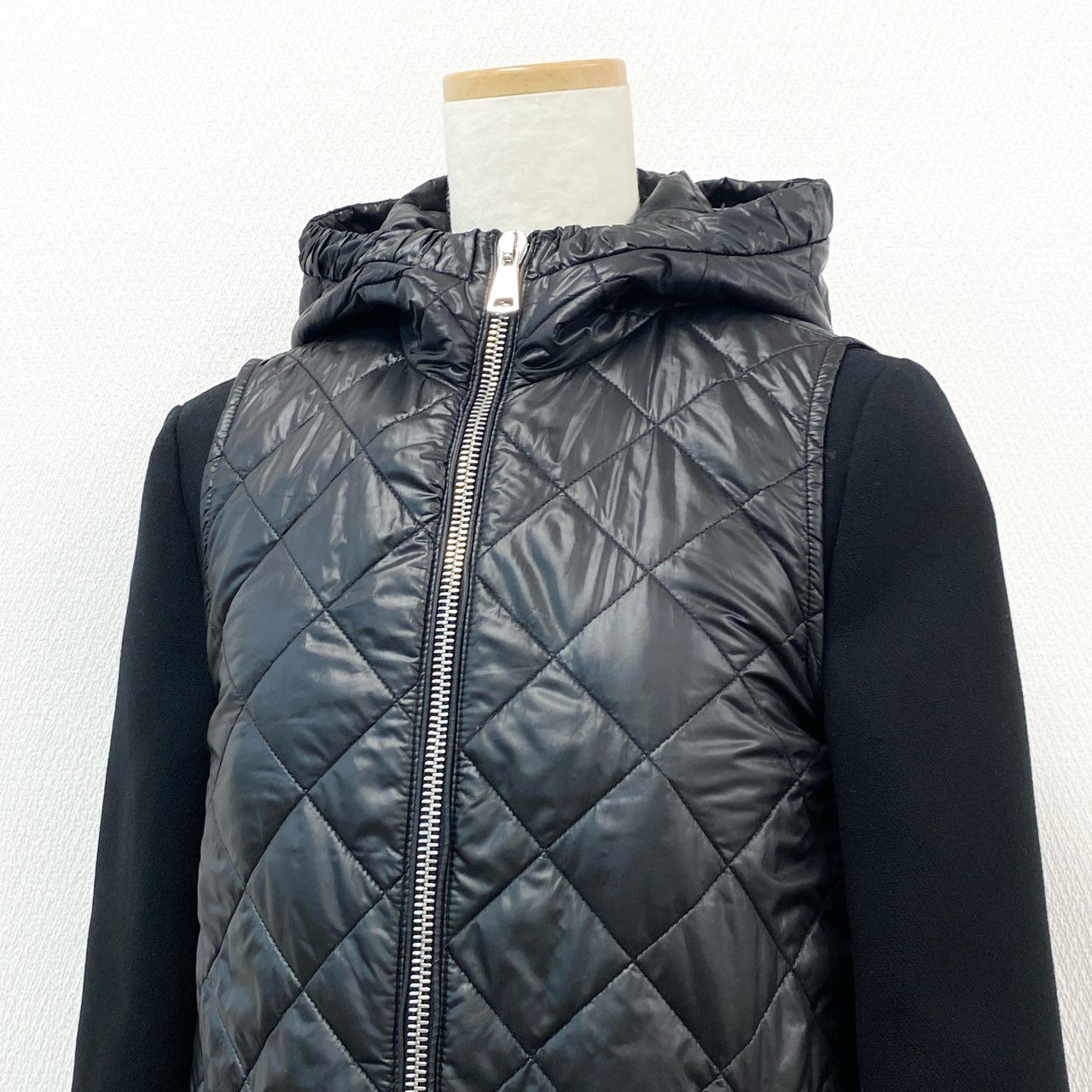 5d2 《美品》 ERMANNO SCERVINO エルマンノ シェルビーノ ベスト付 セパレート ノーカラージャケット 40 ブラック 2点セット イタリア製 レオパード柄