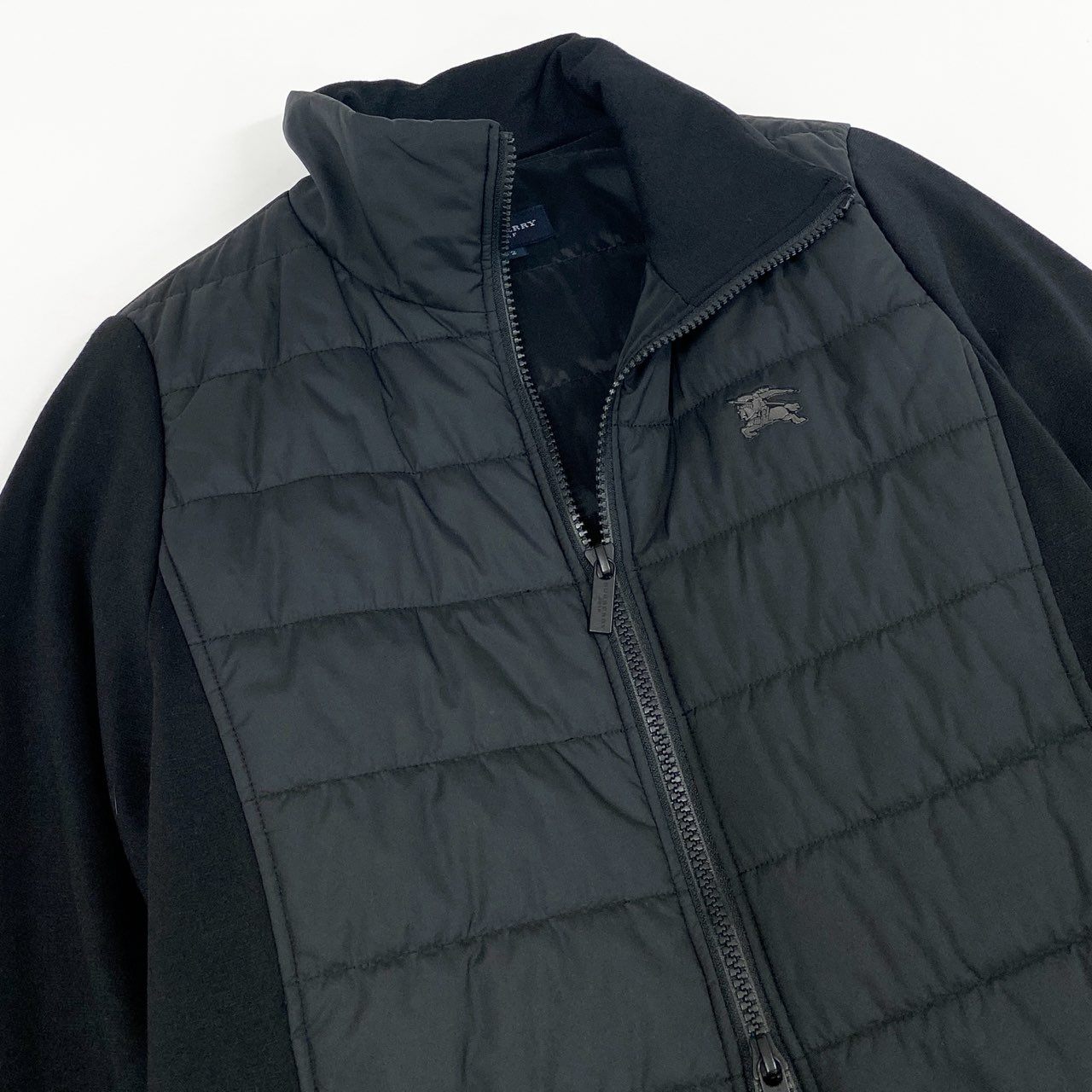 51f3 BURBERRY GOLF バーバリーゴルフ 中綿ジャケット ダブルジップアップ ブルゾン ホースロゴ 異素材切替 サイズ2 ブラック メンズ ゴルフウェア スポーツ メンズ