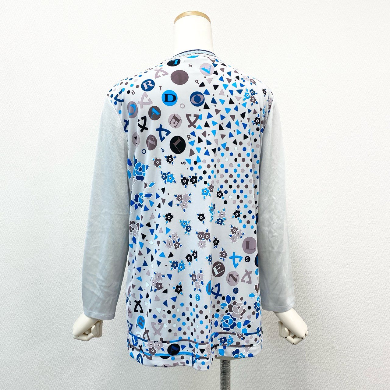 67g21-8 《極美品》 LEONARD レオナール カンカン素材切替 薄手カーディガン ニットカーディガン 美しい花柄プリント サイズ42 ライトグレー ブルー レディース 日本製