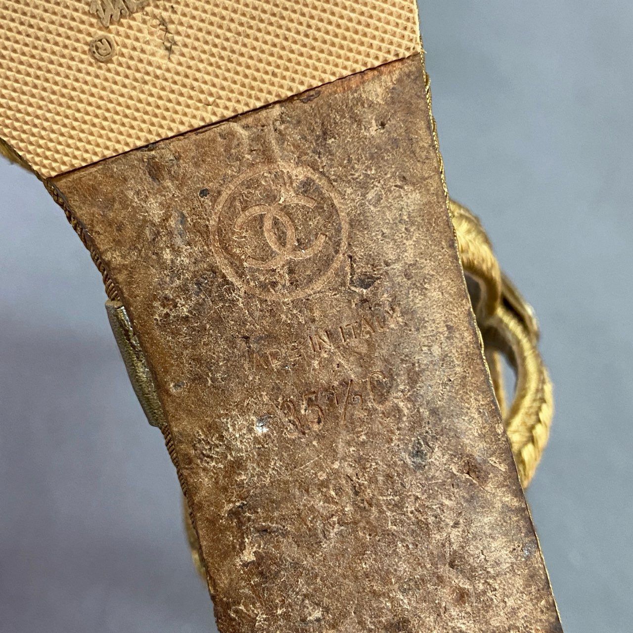 3j24 CHANEL シャネル CC ココマーク ウェッジソールサンダル 35 1/2 C ゴールド エスパドリーユ ロープ編み イタリア製