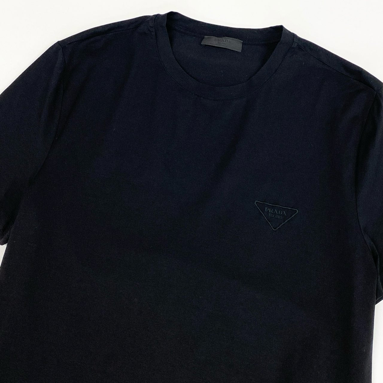 45j15 《美品》 PRADA プラダ トライアングルロゴ刺繍 ストレッチコットン 半袖Tシャツ カットソー トップス UJN712 サイズM ブラック メンズk02i