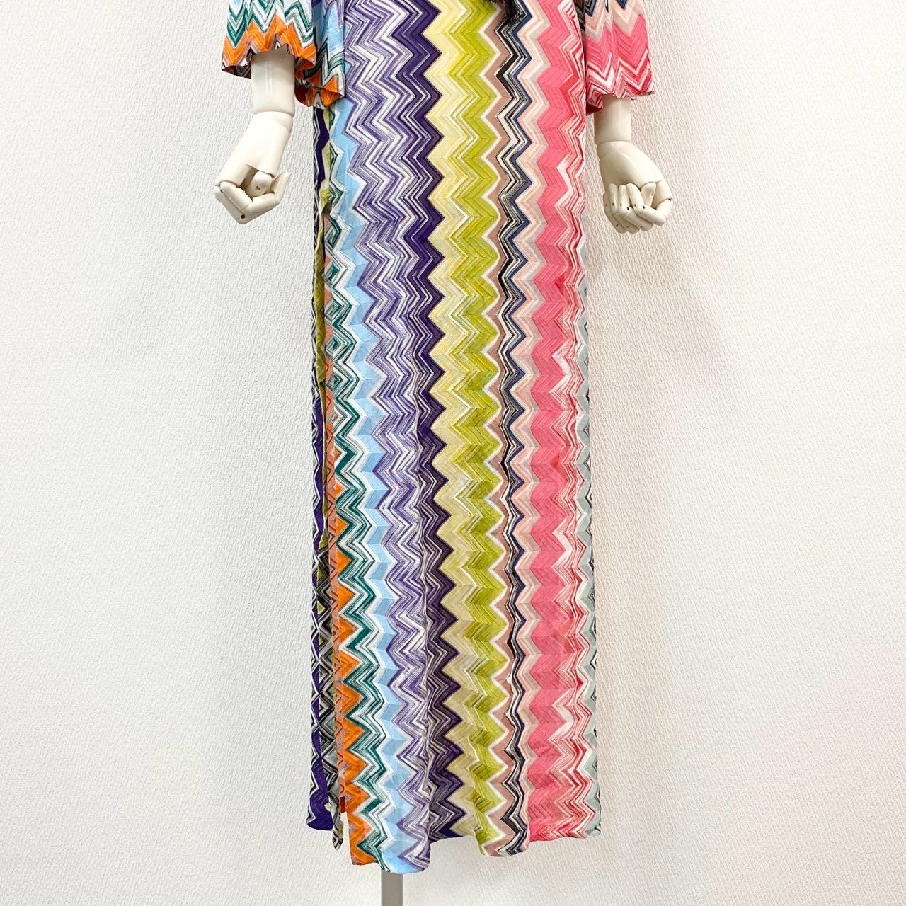 75f24 《美品》 MISSONI ミッソーニ スリット入り メッシュニットワンピース 40 マルチカラー フロントコード フレアスリーブ ドレス イタリア製