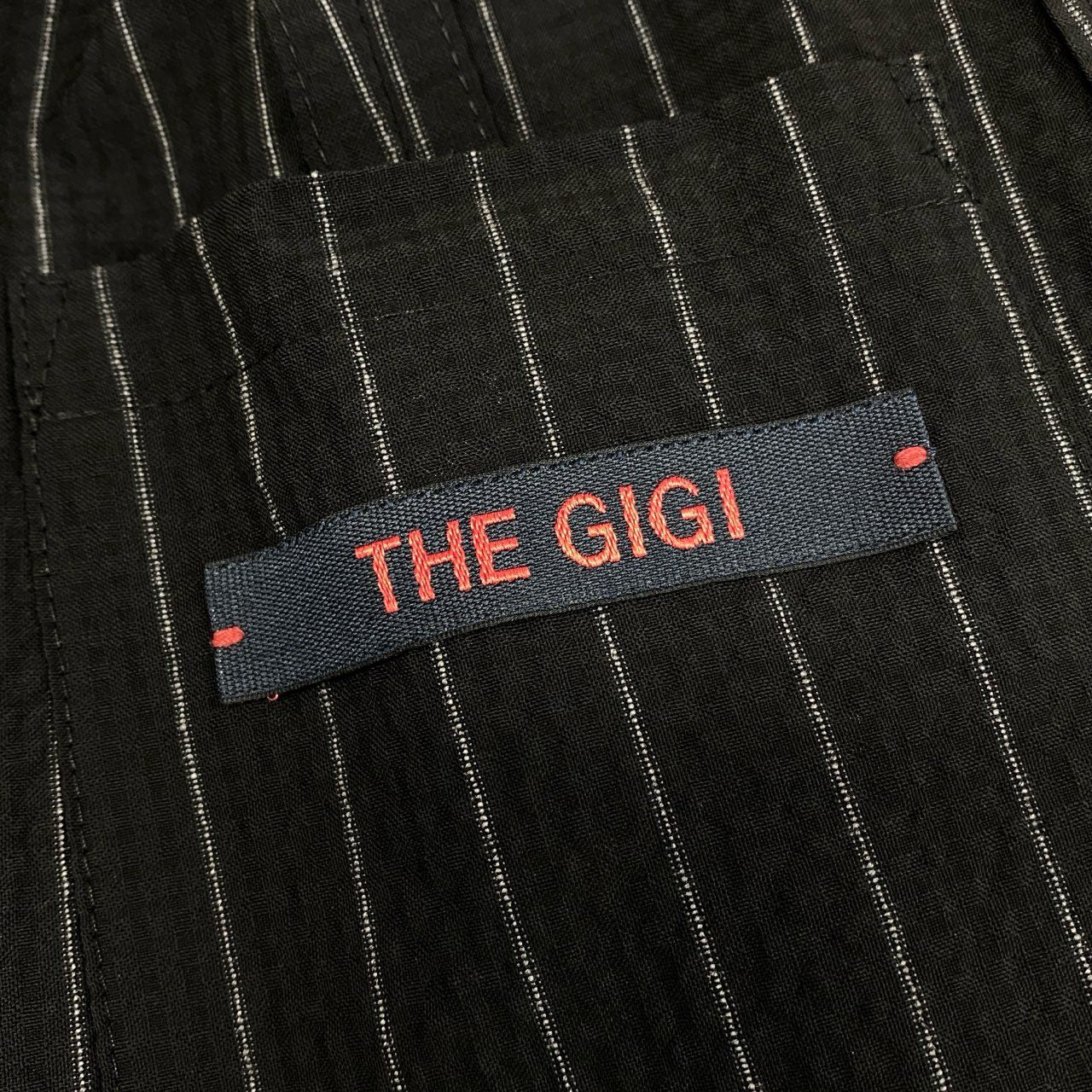 55f5 《美品》 THE GIGI ザ ジジ ストレッチ シアサッカーストライプ セットアップスーツ テーラードジャケット ブレザー スラックス トラウザーパンツ イタリア製 M217 44 ブラック