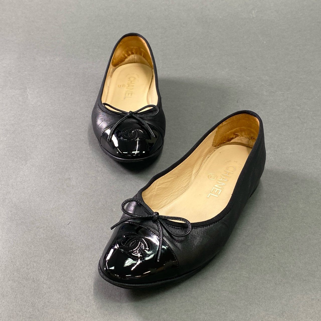 5d22 CHANEL シャネル ココマーク ラムスキン バレリーナ フラットシューズ パンプス イタリア製 G02819 36 ブラック レザー