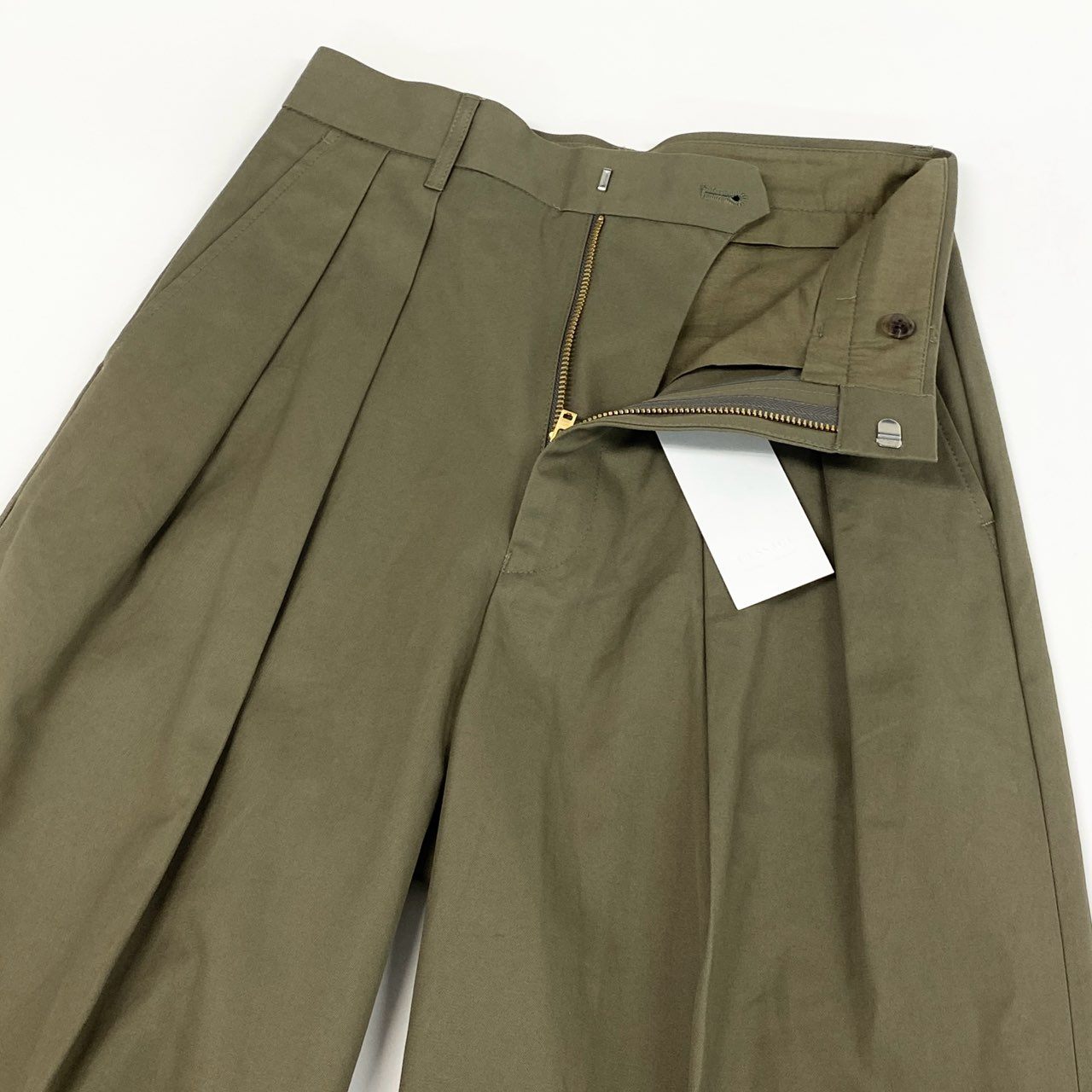 51f3 【新品タグ付き】 JOURNAL STANDARD L’ESSAGE ジャーナルスタンダード レサージュ 2024SS FINX ギャバ チノパンツ ワイドパンツ 24-030-370-0010 サイズ36 カーキ コットン100% レディース