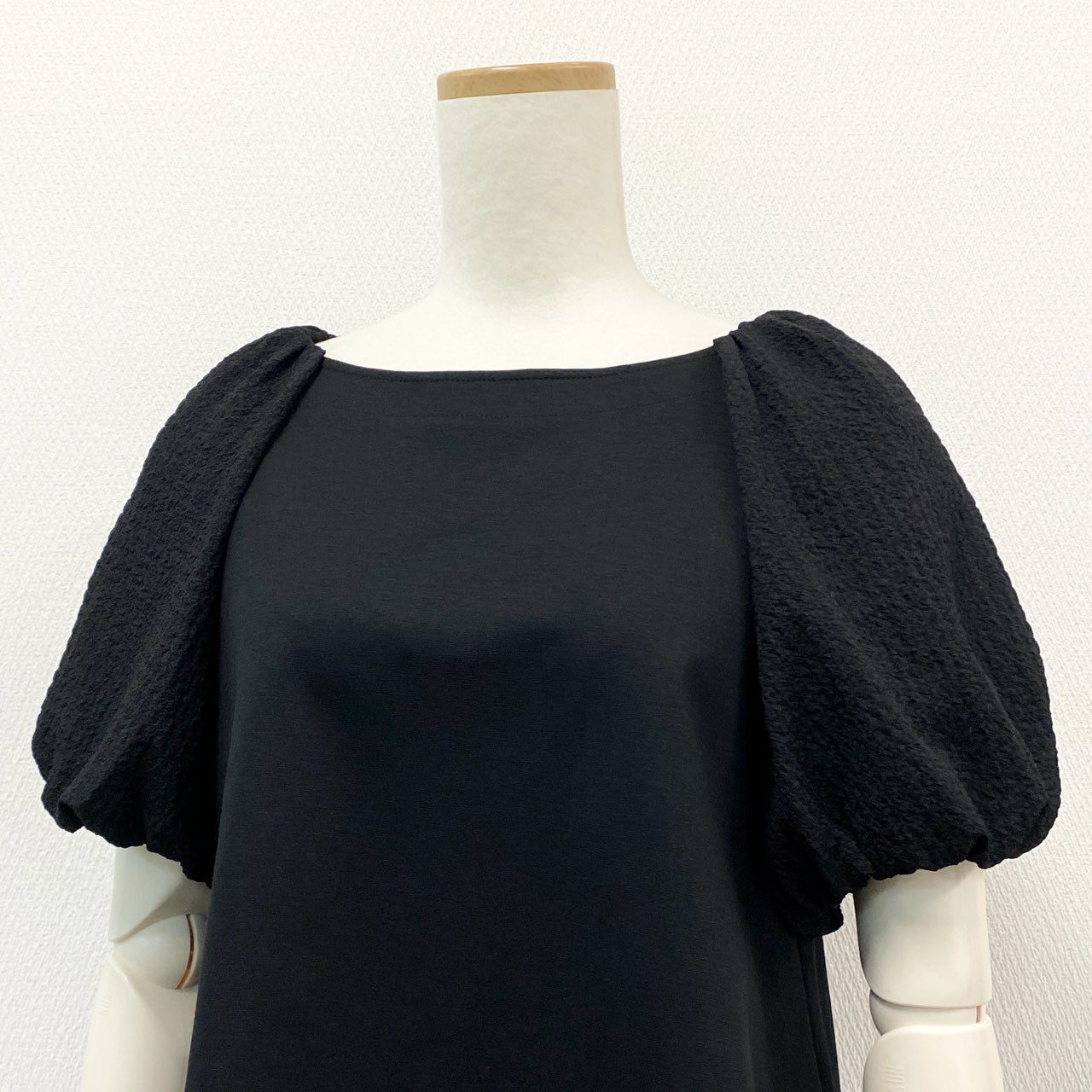 42a23 《美品》 FOXEY NEW YORK フォクシー ニューヨーク PLISSE TOP カットソー Tシャツ 42991 38 ブラック 日本製 夏