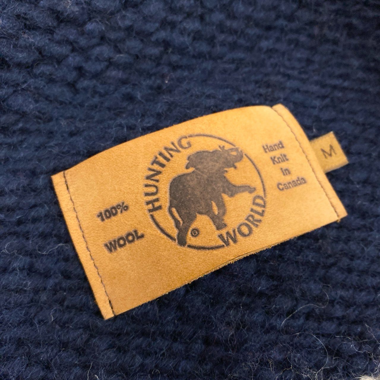 37i30《美品》HUNTING WORLD ハンティングワールド カウチンセーター ハンドニット 象 星条旗 カナダ製 22CW03 Mサイズ マルチカラー メンズo07t