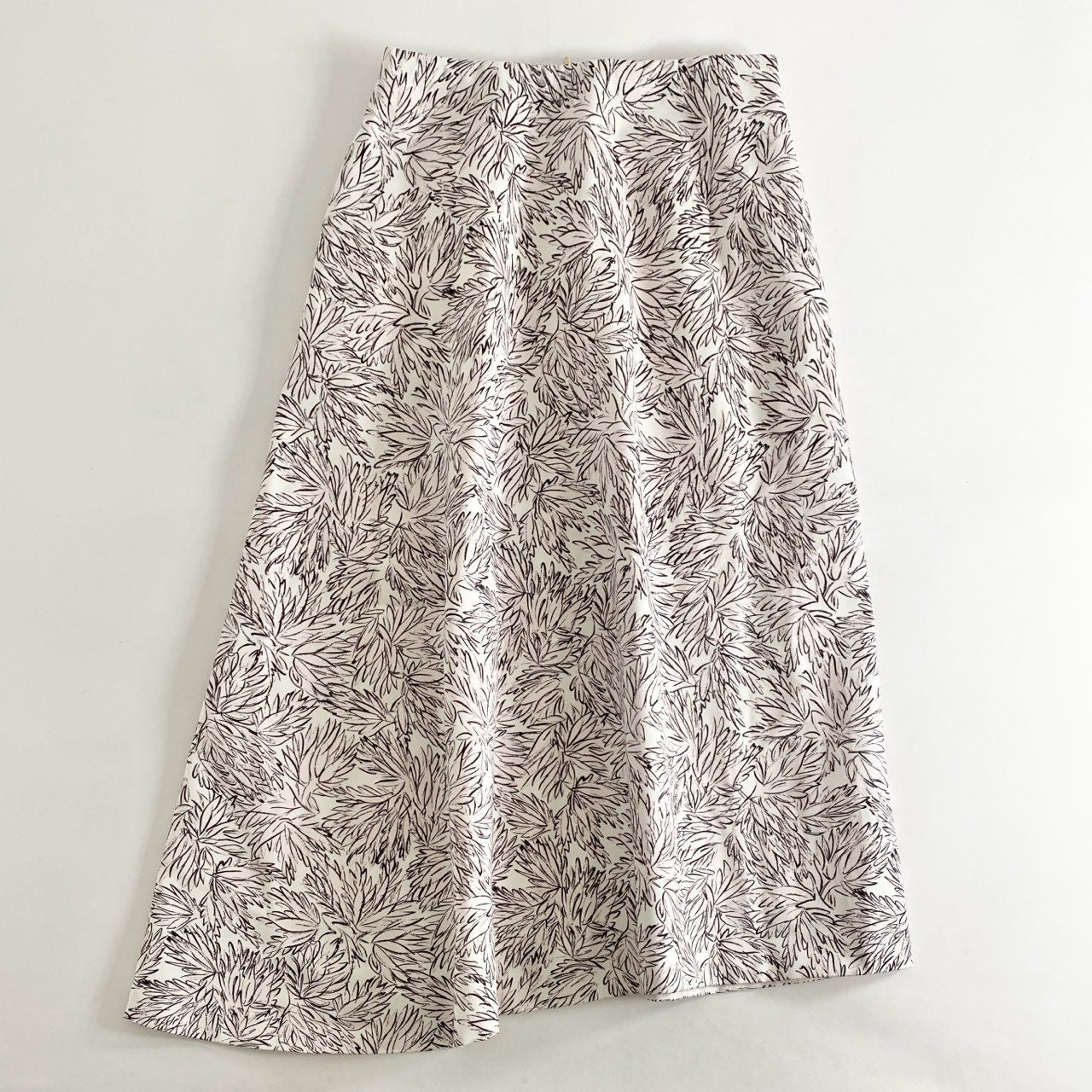8j17 定価¥105,600 Drawer ドゥロワー FALL2 リーフプリント アシンメトリー フレアスカート 6524-299-1673 38 ペールピンク 日本製