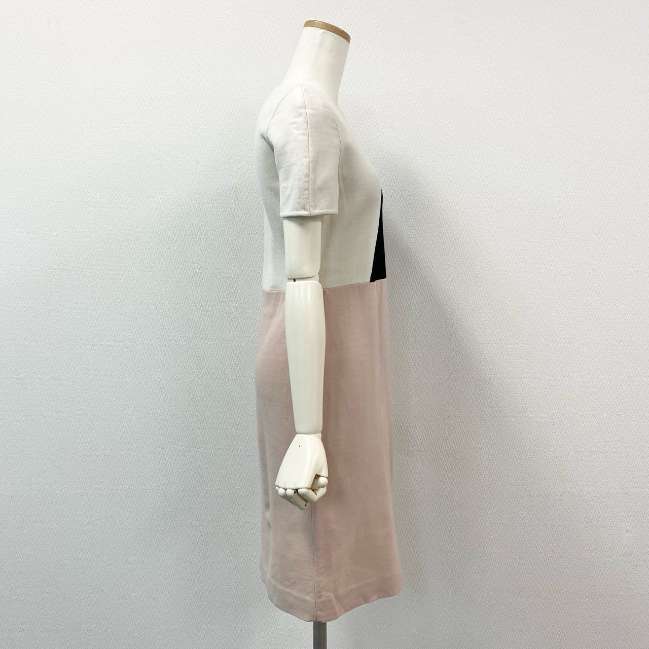 19g28 AGNONA アニオナ 半袖ワンピース 膝丈ワンピース ホワイト ブラック ピンク レディース 女性用