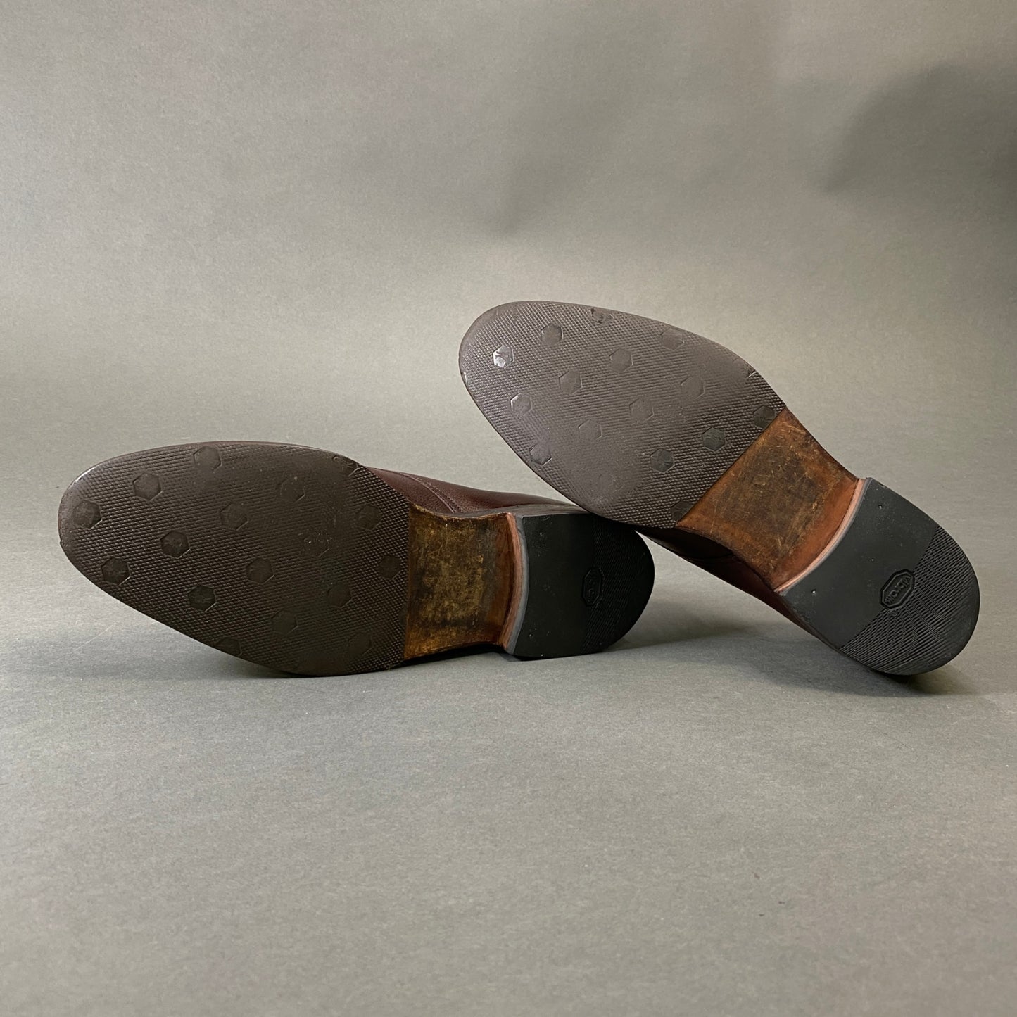 1h1 JOHN LOBB ジョンロブ RUSSEL ラッセル パンチドキャップトゥ ドレスシューズ 8E ブラウン レザー ビジネス 革靴 保存袋付きt18r