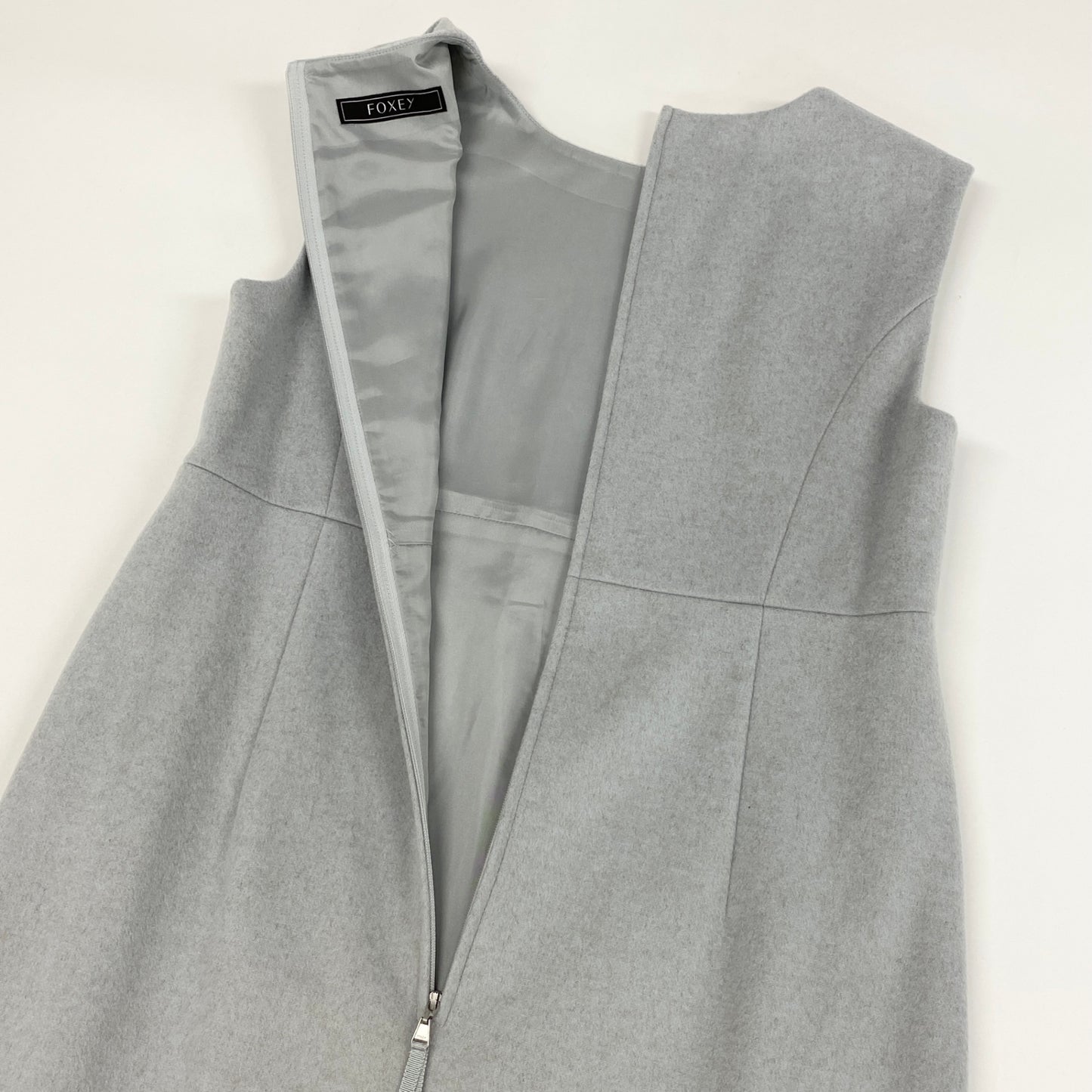 17h20《美品》 FOXEY フォクシー Charlotte シャーロット カシミヤドレス ノースリーブワンピース 42357 サイズ40 アンティークブルー レディースk02i