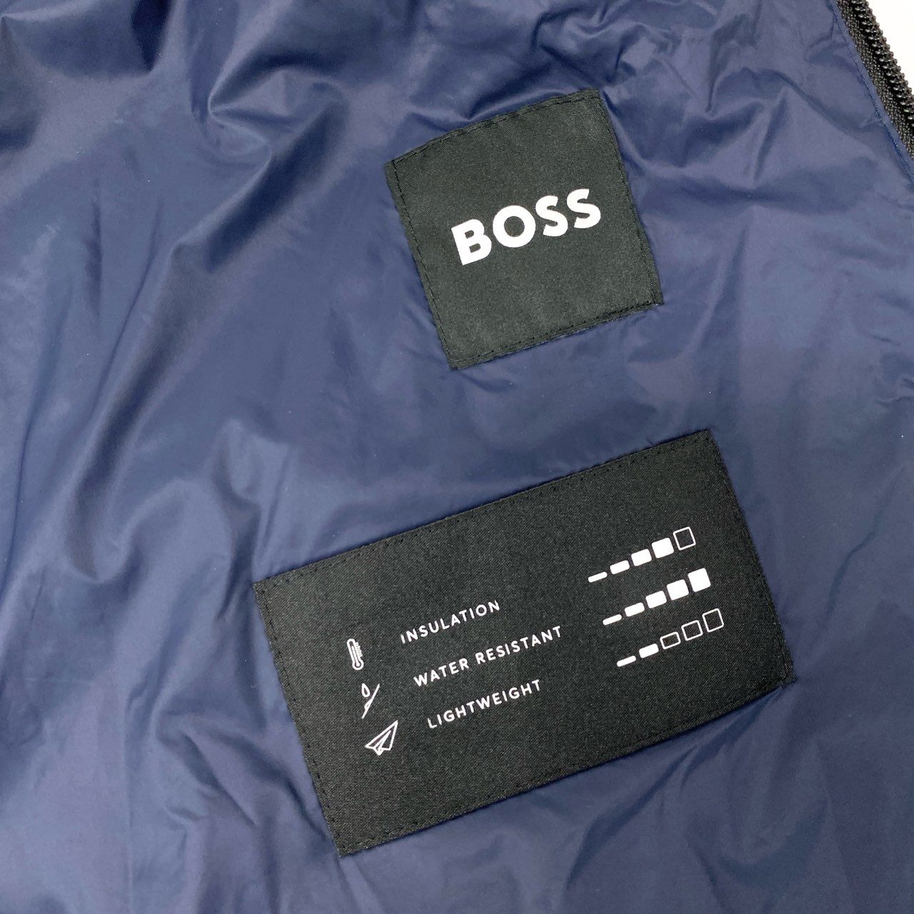 71i26 HUGO BOSS ヒューゴボス マウンテンパーカ― 52 ネイビー トレッキング アウトドア 防水 フード取外し可t18r