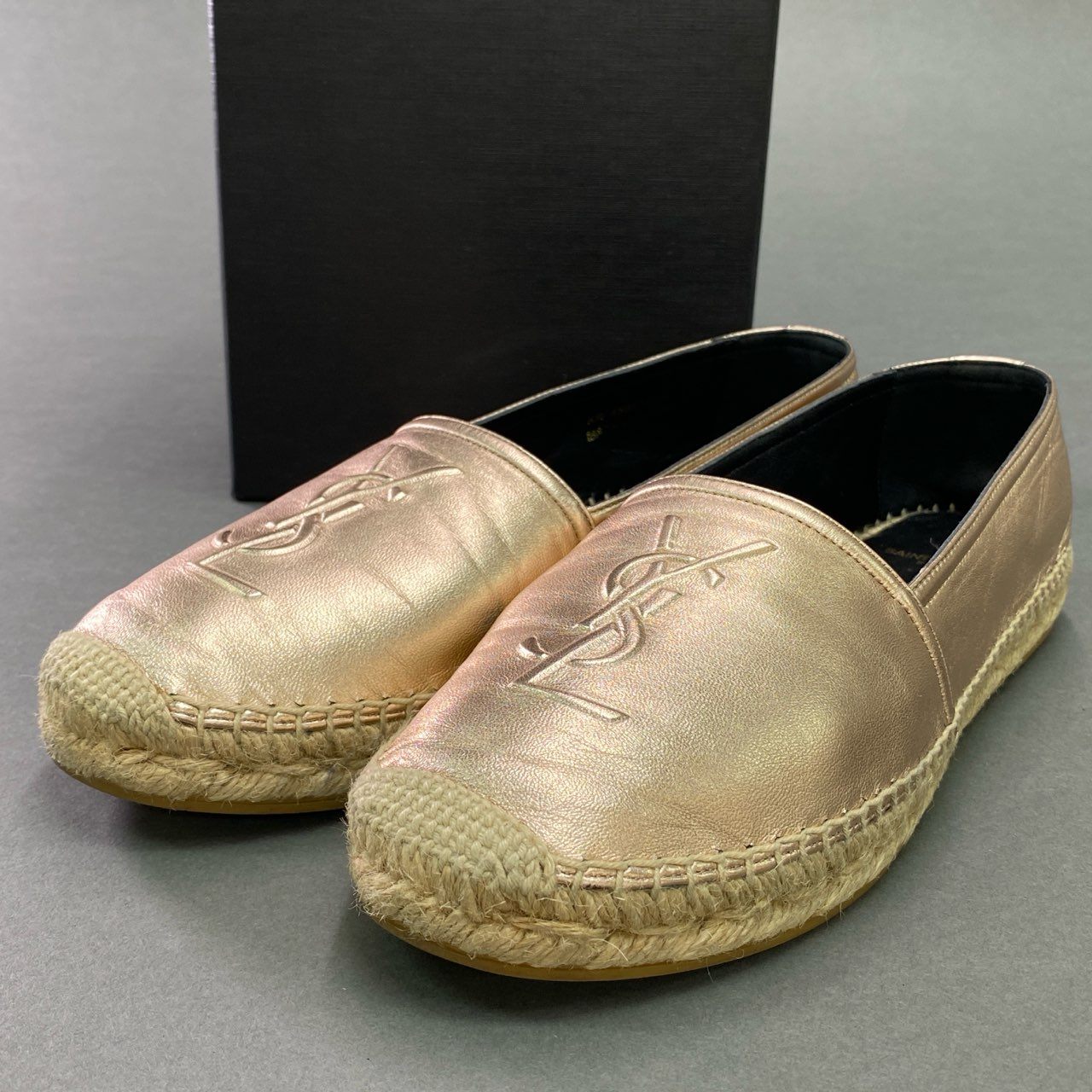 12c19 【日本未入荷】 SAINT LAURENT サンローラン YSL エスパドリーユ スリッポン シューズ 39 ピンク レザー メタリック フラットシューズ スペイン製 箱有り