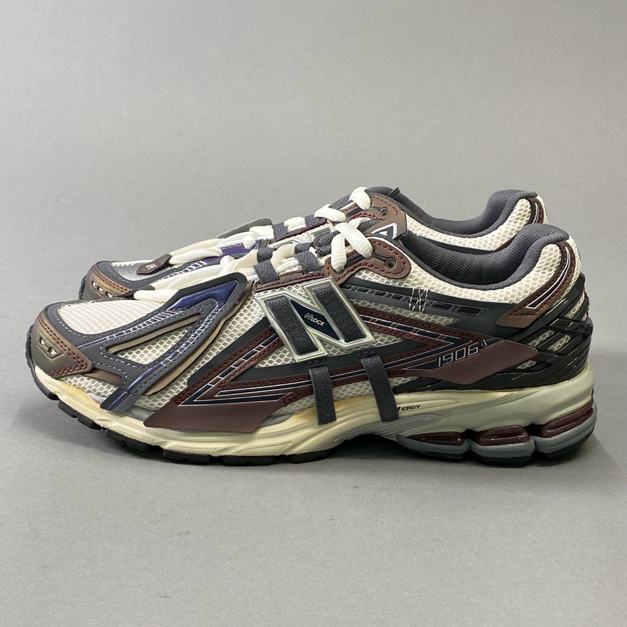 1h15《美品》 NEW BALANCE ニューバランス ローカットスニーカー シューズ BROWN/EGGPLANT U1906A 27.5cm ブラウン エッグプラント メンズo07t