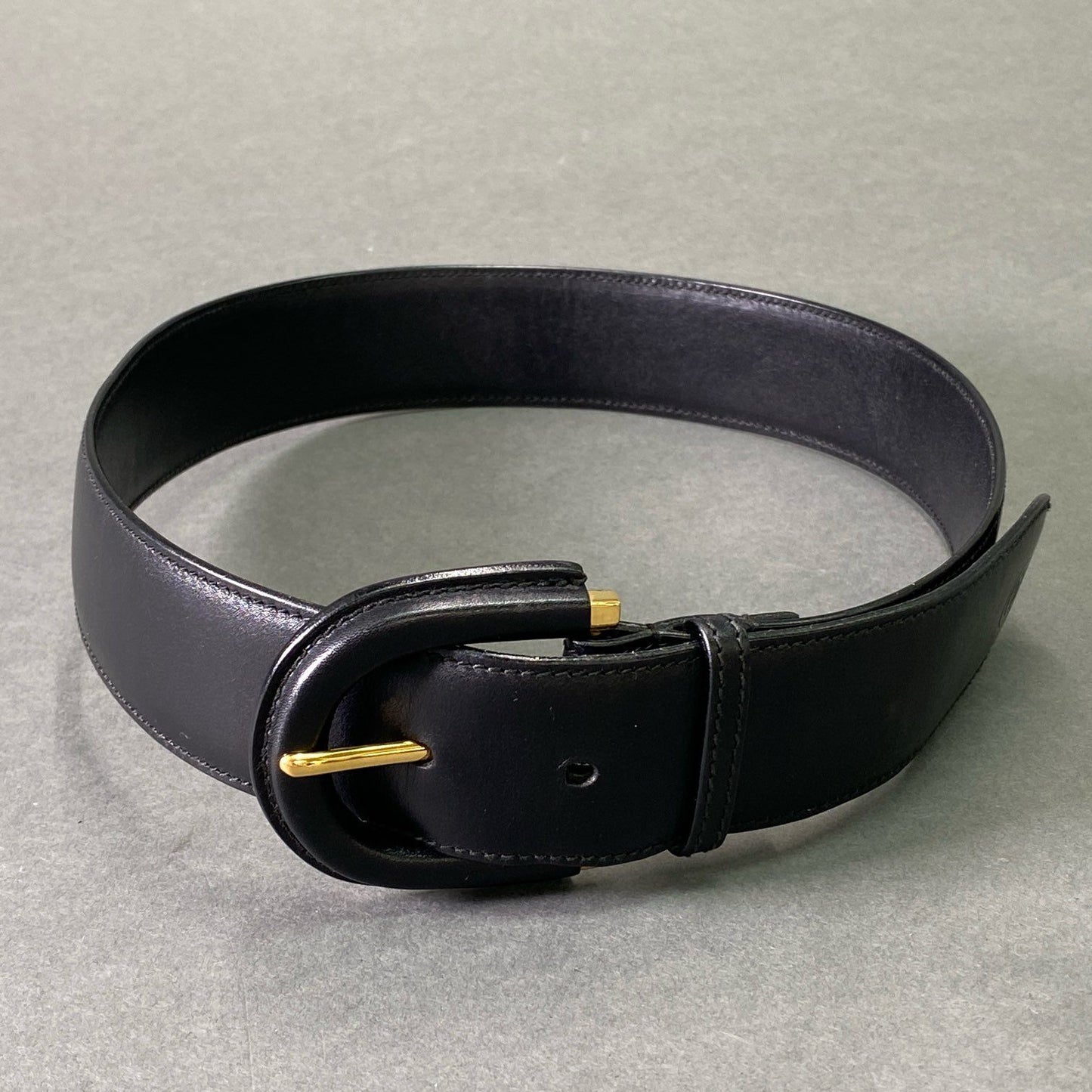 e8 《美品》 GUCCI グッチ レザーベルト 70 / 28 ブラック BLACK Leather OLD GUCCI オールドグッチ Vintage ヴィンテージ イタリア製