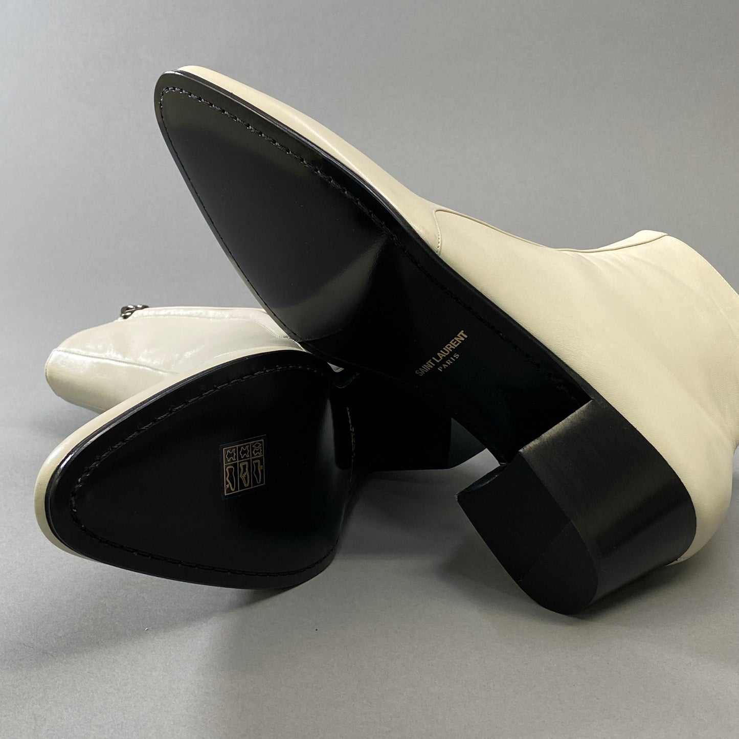 2h9《未使用品》 SAINT LAURENT PARIS サンローランパリ VASSILI ZIPPED BOOTS サイドジップ ブーツ 43 1/2 ホワイト レザー シューズ 箱付きt18r