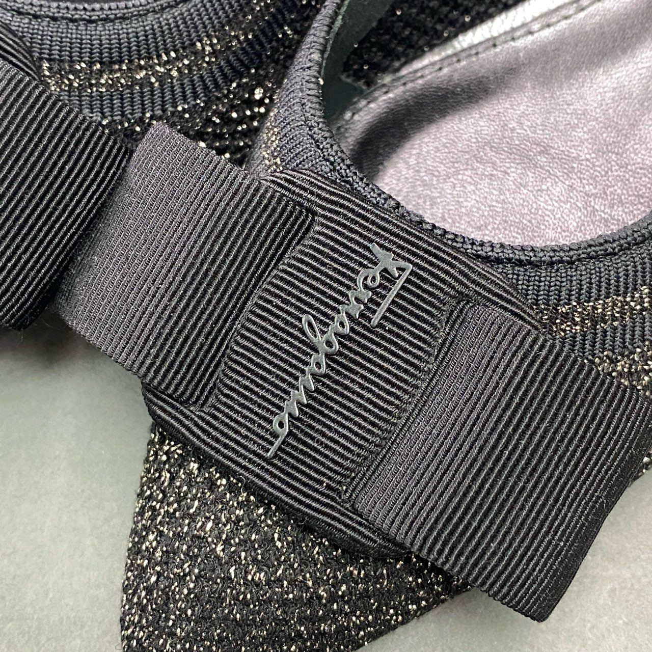 5c21 《美品》 Salvatore Ferragamo サルヴァトーレ フェラガモ VARA ヴァラリボン ラメ入り ソックスパンプス 7 ブラック ゴールド イタリア製 シューズ
