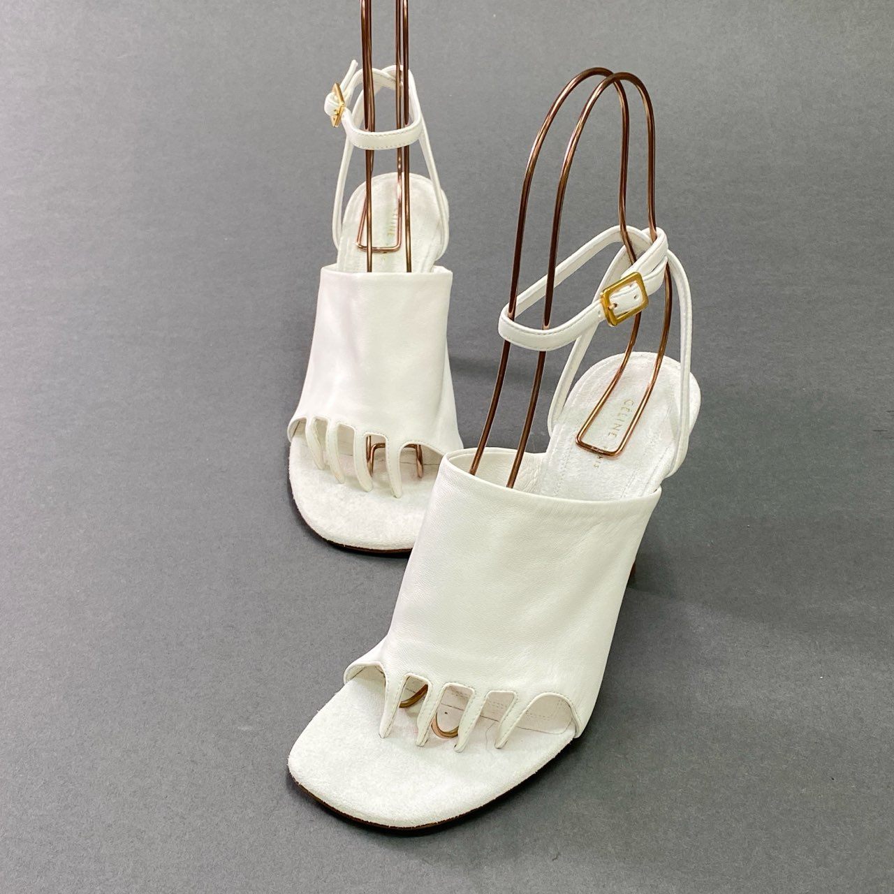 2c26 《未使用品》定価¥113400 CELINE セリーヌ アンクルストラップ ブーティ サンダル 36.5 ホワイト レザー シューズ イタリア製