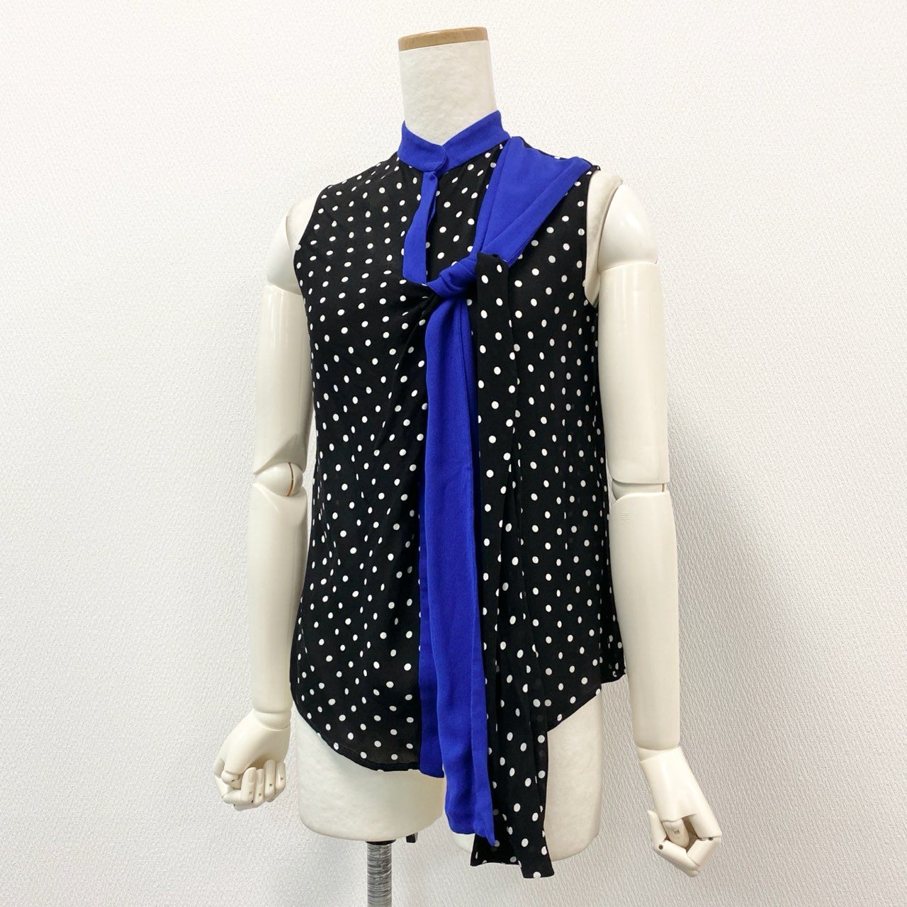 64d30 《新品タグ付き》 HAIDER ACKERMANN ハイダーアッカーマン ノースリーブブラウス ボウタイシャツ トップス サイズ34 ブラック ブルー レーヨン100% レディース