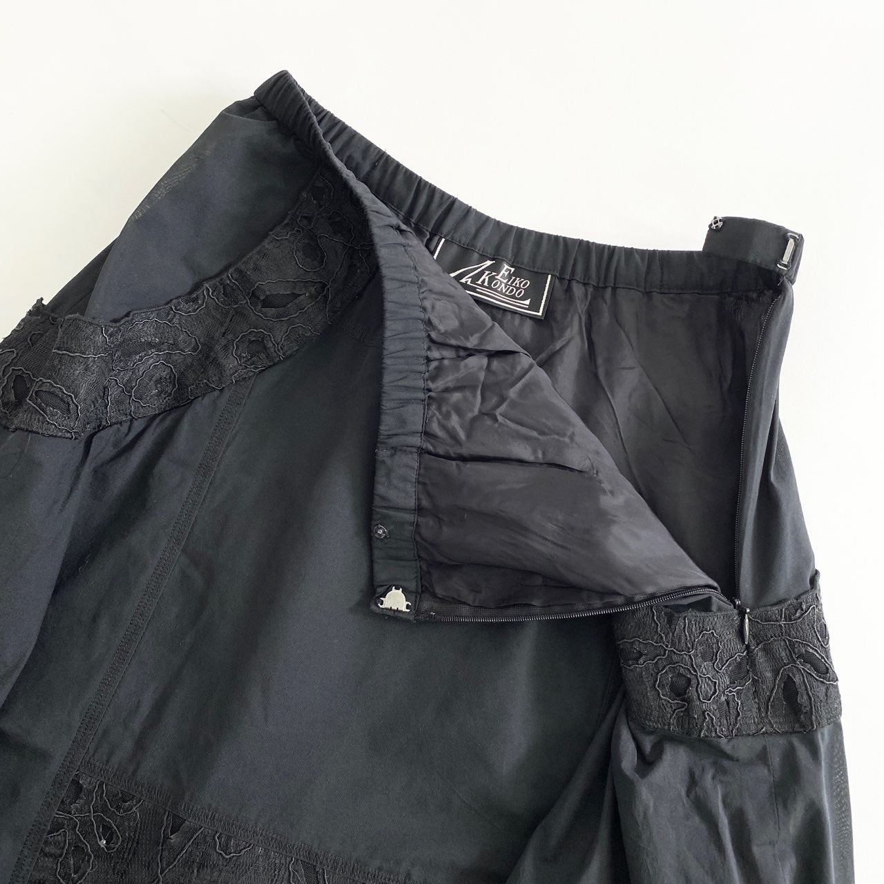 5L7《美品》EIKO KONDO エイココンドウ フリルレーススカート F ブラック ボトムス 日本製