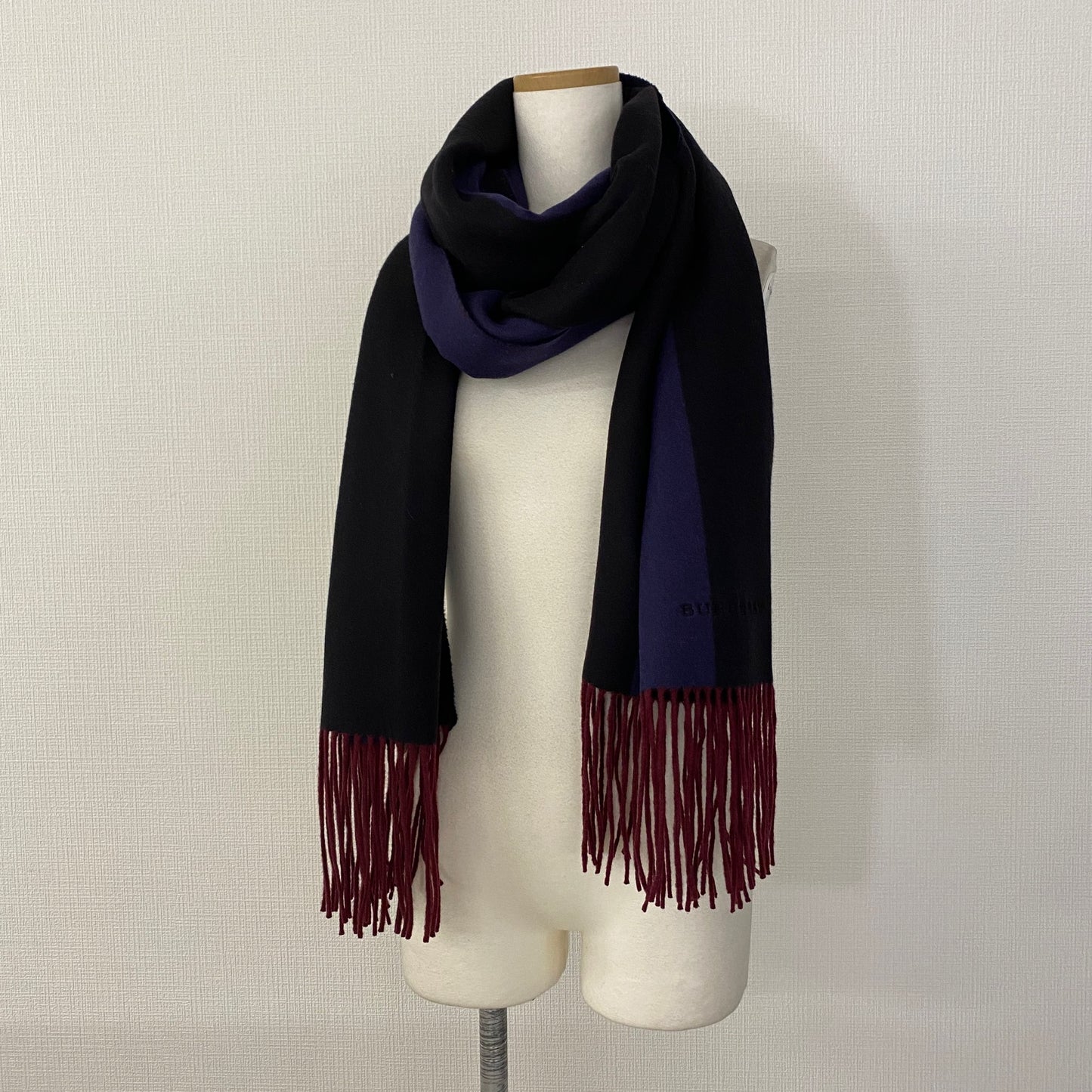 a18 BURBERRY バーバリー スコットランド製 大判 マフラー ストール フリンジ ネイビー ブラック ボルドー カシミヤ100% MADE IN SCOTLAND CASHMERE