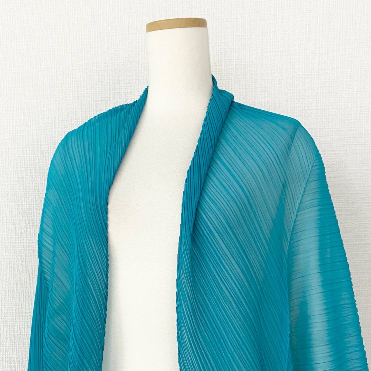 c14 《美品》 PLEATS PLEASE プリーツプリーズ プリーツストール ブルー 大判 スカーフ ショール マフラー ISSEY MIYAKE イッセイミヤケ