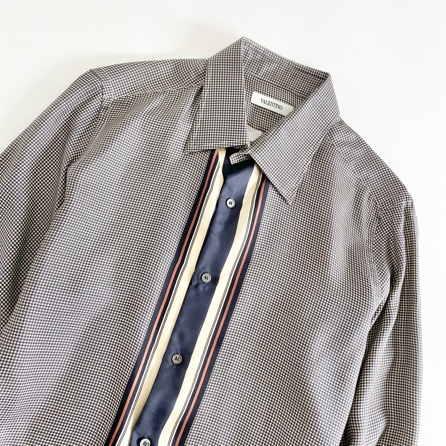 33L14 イタリア製 VALENTINO ヴァレンティノ 千鳥しシルクシャツ 40 ブラック ベージュ silk100% 長袖 SHIRT ストライプ
