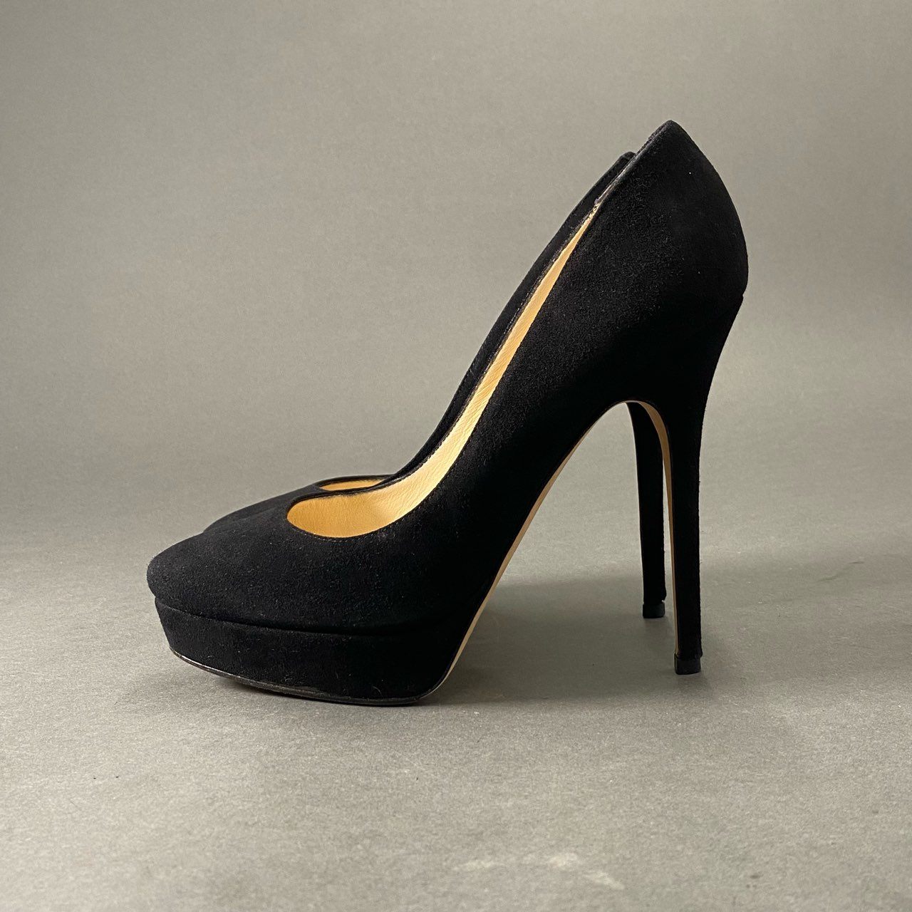 4c8-2 JIMMY CHOO ジミーチュウ イタリア製 ハイヒール パンプス シューズ 38 ブラック スエード レザー MADE IN ITALY