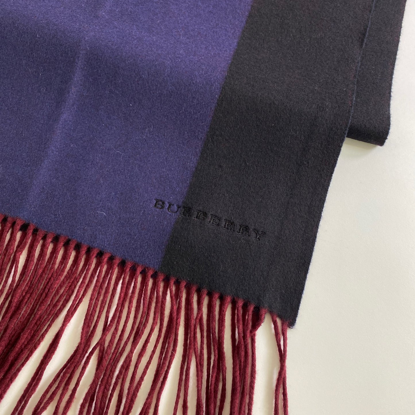 a18 BURBERRY バーバリー スコットランド製 大判 マフラー ストール フリンジ ネイビー ブラック ボルドー カシミヤ100% MADE IN SCOTLAND CASHMERE