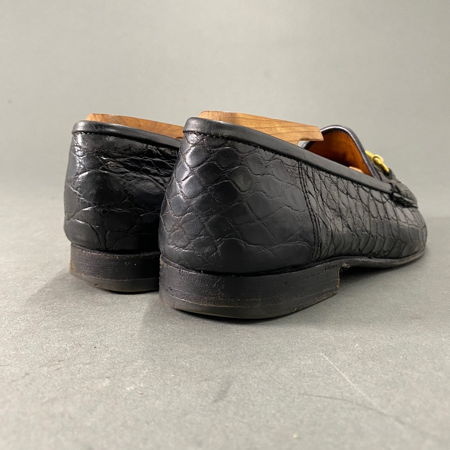 1L22《伊製》GUCCI グッチ 本クロコ クロコダイルレザー ホールビットローファー 革靴 41D ブラック メンズ
