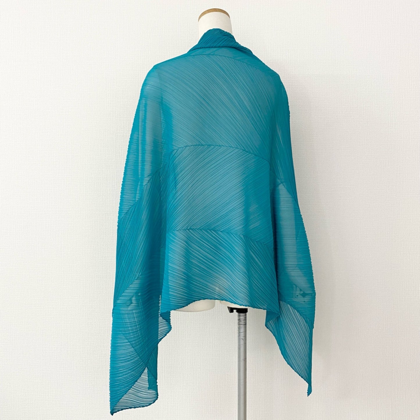 c14 《美品》 PLEATS PLEASE プリーツプリーズ プリーツストール ブルー 大判 スカーフ ショール マフラー ISSEY MIYAKE イッセイミヤケ