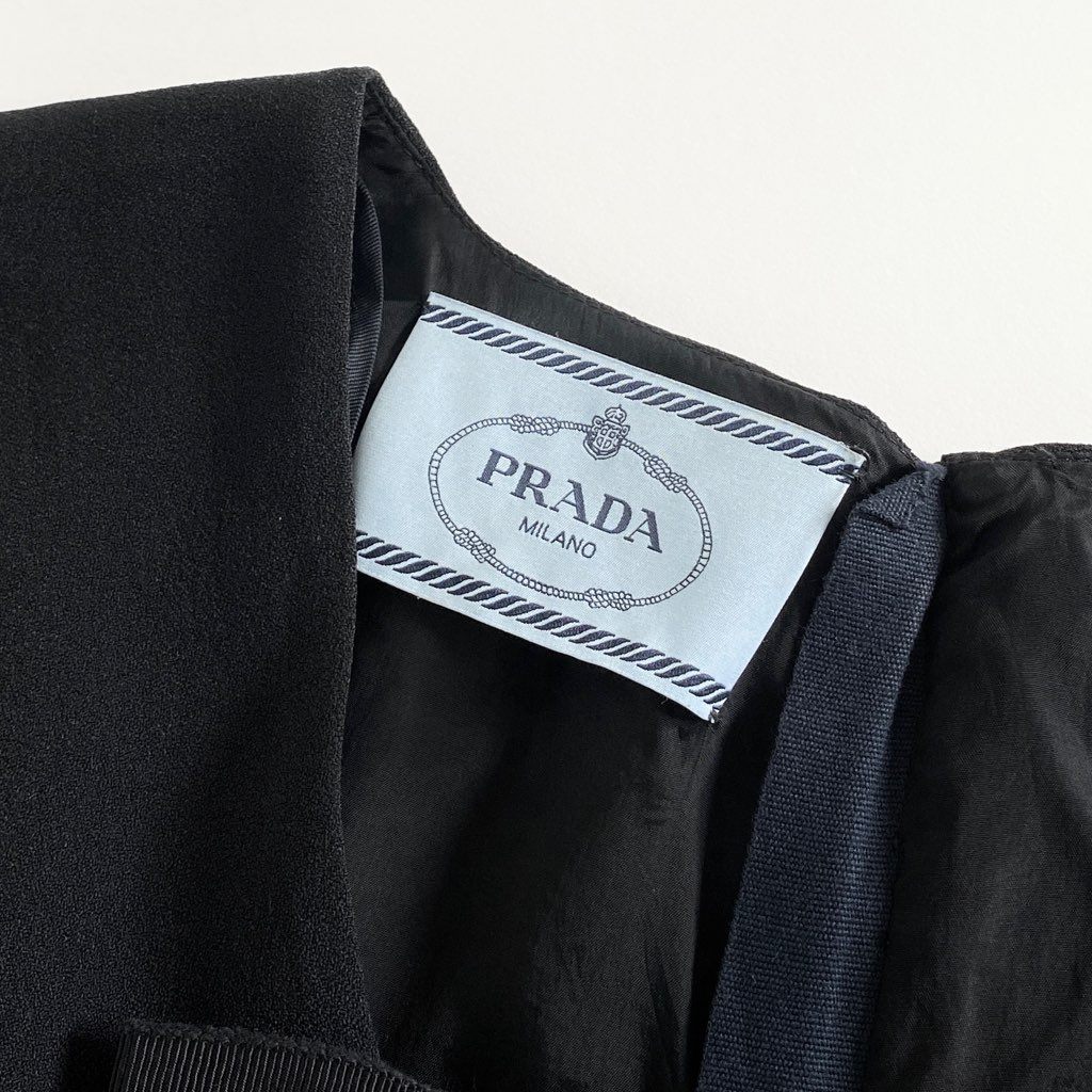 1b3 PRADA プラダ ベルト付き ビッグリボンワンピース 40S ブラック ドレス イタリア製 パーティ ノースリーブ