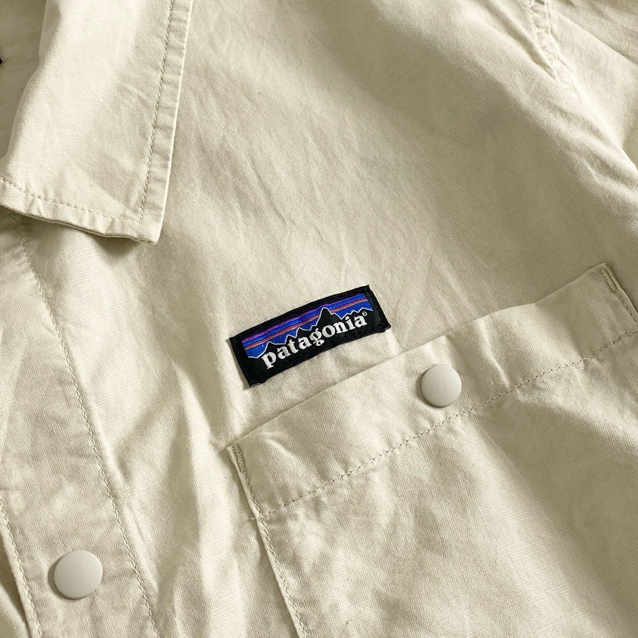 52b26 patagonia パタゴニア シャツジャケット L ベージュ メンズ スナップボタン トップス アウター 長袖 上着
