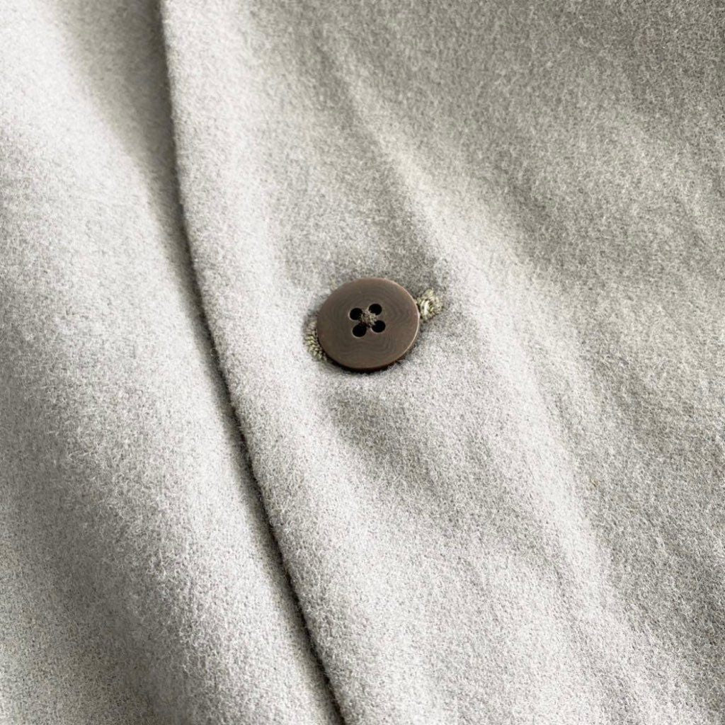 66j29 《美品》 ka na ta カナタ 2ミリコート サイズ1 レー メンズ アウター 羽織 上着 日本製 2mm CORT 紳士服 ノーカラー ロングコートグレー ウール100% 冬