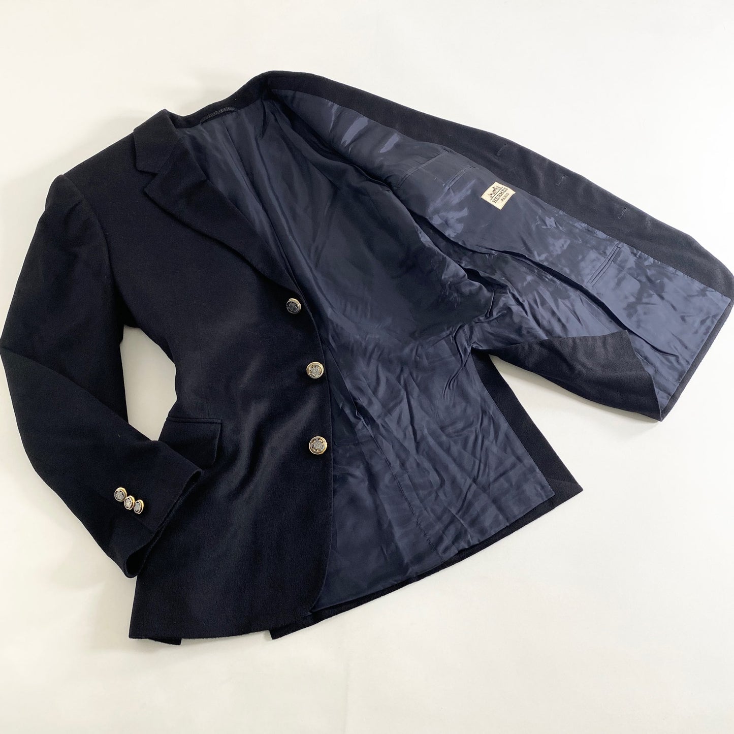 43k29《美品》HERMES エルメス カシミヤ100% テーラードジャケット ブラック ブレザー 羽織 金ボタン フォーマル