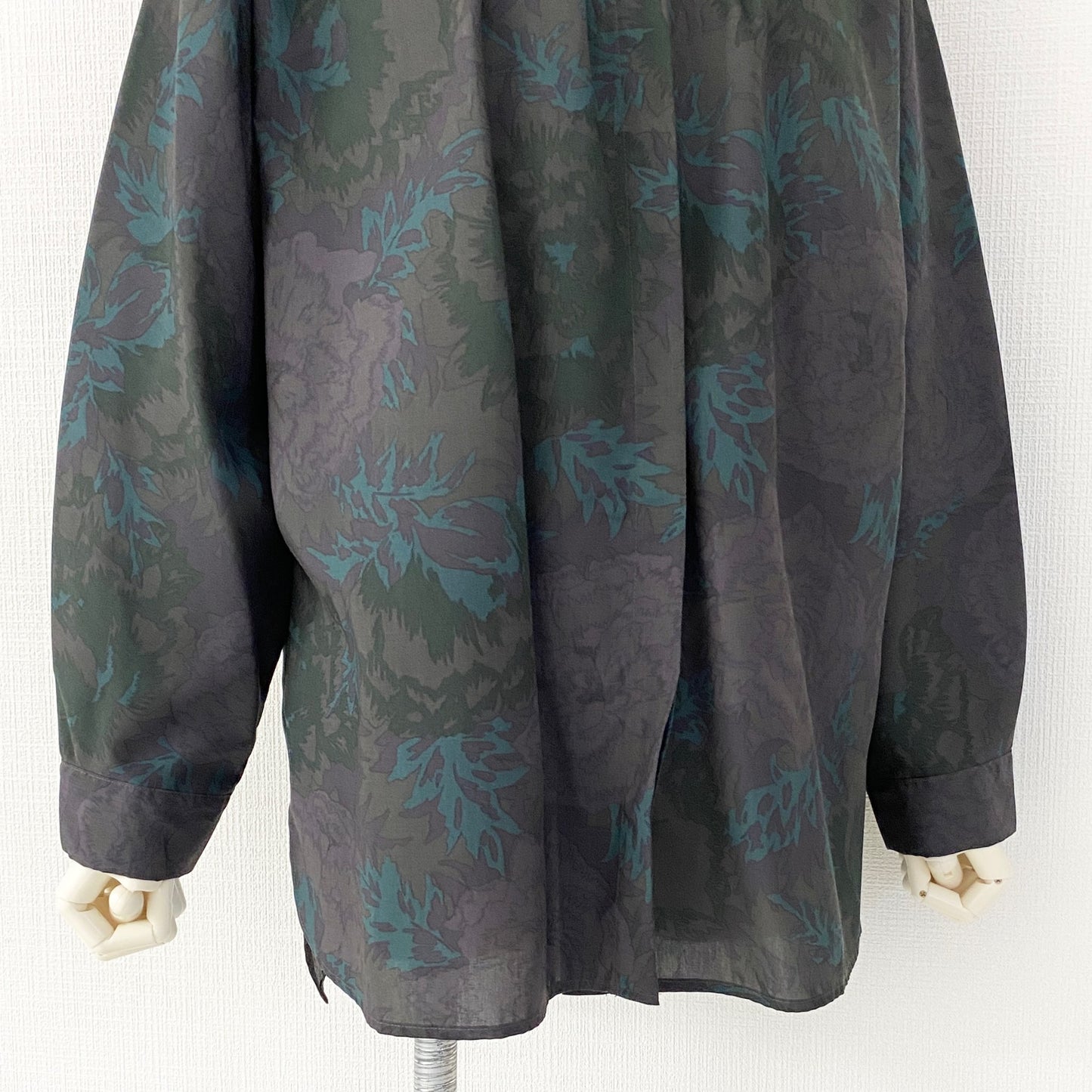 45a31 《美品》 Y's for living ワイズフォーリビング 長袖シャツ ブラウス ドルマンスリーブ グリーン 花柄 ポリエステル100% レディース 女性用
