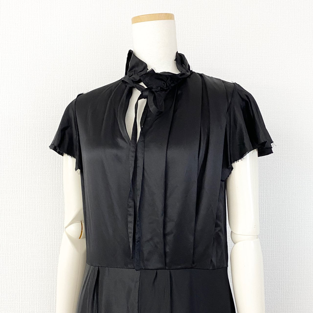 48a30 BALENCIAGA バレンシアガ シルクフリルドレス ワンピース ブラック SILK DRESS パーティ one piece