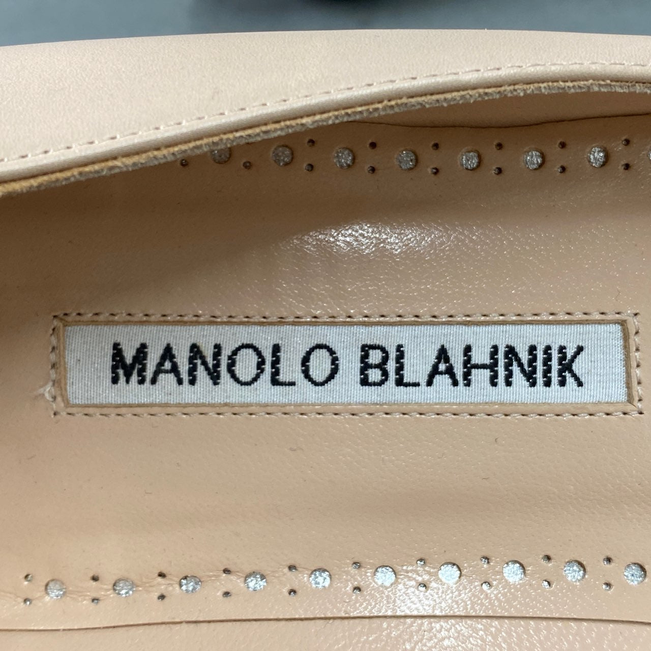 1L10 MANOLO BLAHNIK マノロブラニク HANGISI ハンギシ フラットシューズ 36(23cm相当) ピンク レザー シューズ ビジュー
