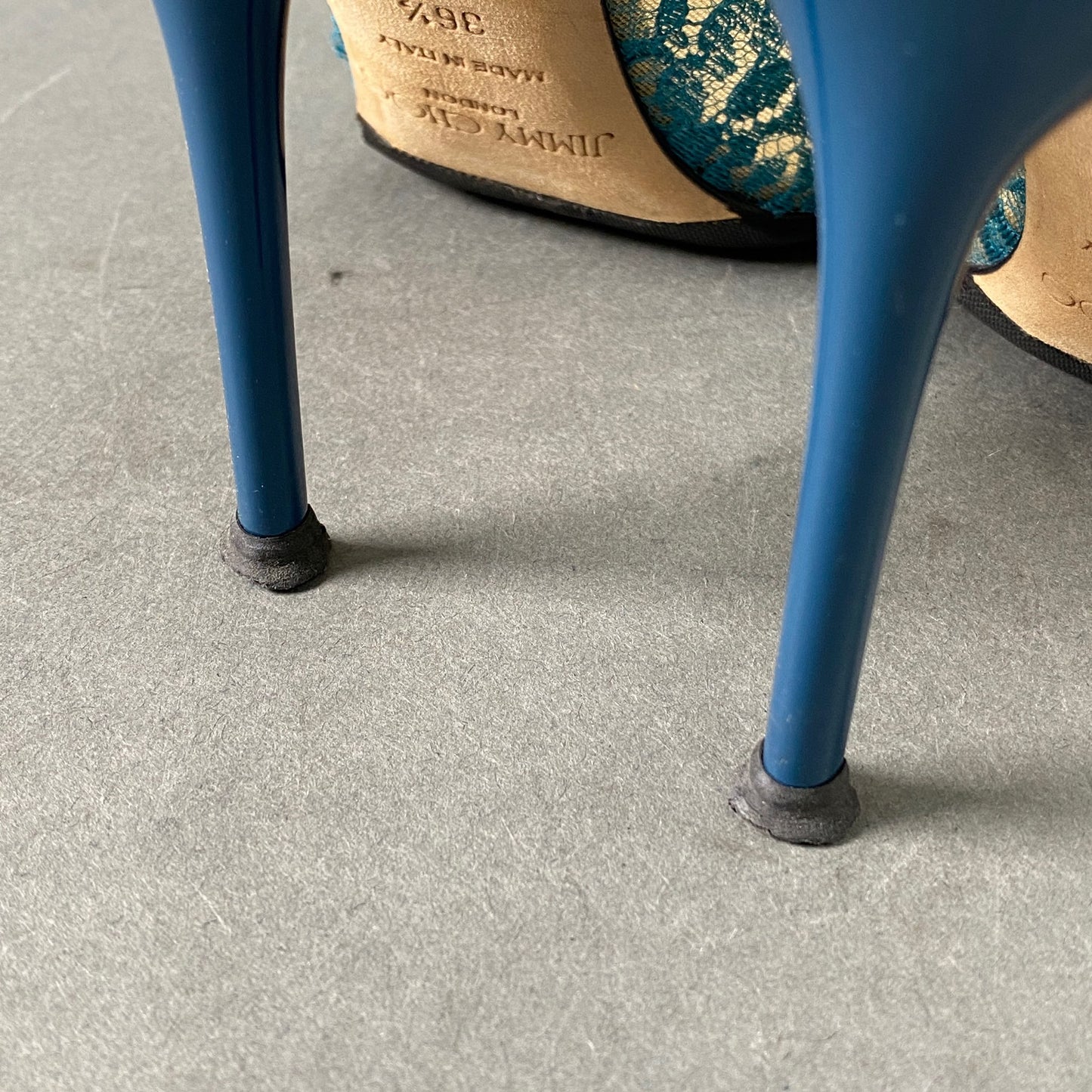 3a26 《美品》 JIMMY CHOO ジミーチュウ イタリア製 ABEL アベル ハイヒール レース パンプス シューズ ポインテッドトゥ 36 1/2 ブルー MADE IN ITALY